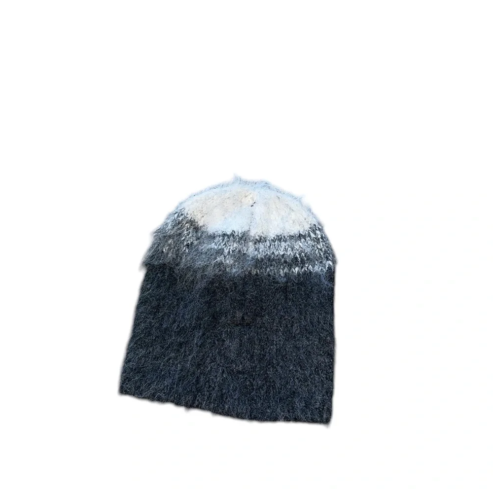 NWOT ANTHROPOLOGIE Women's Nylon Wool Blend Ombre Blue purple Beanie